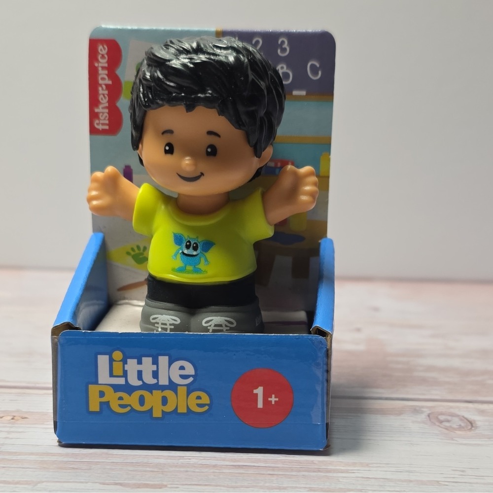 Fisher-Price Little People Boy Figure Age 1+ Ages 1-2 Years MPN HXC06